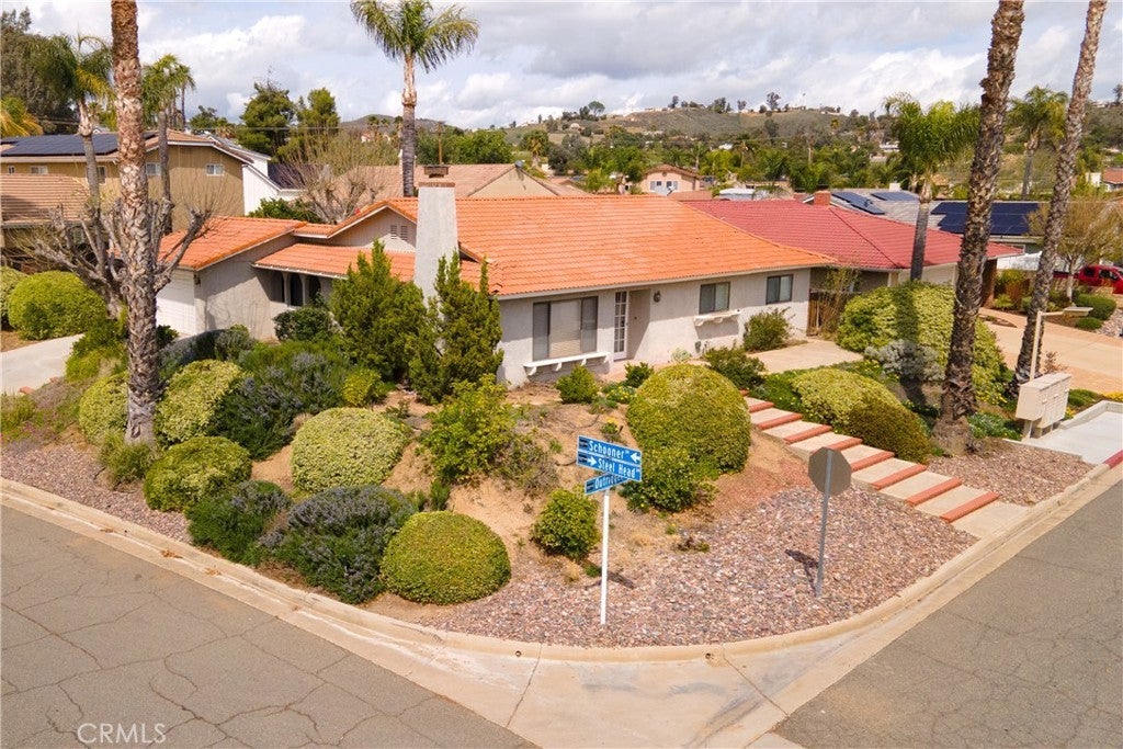 Photo of Listing #IV25070279