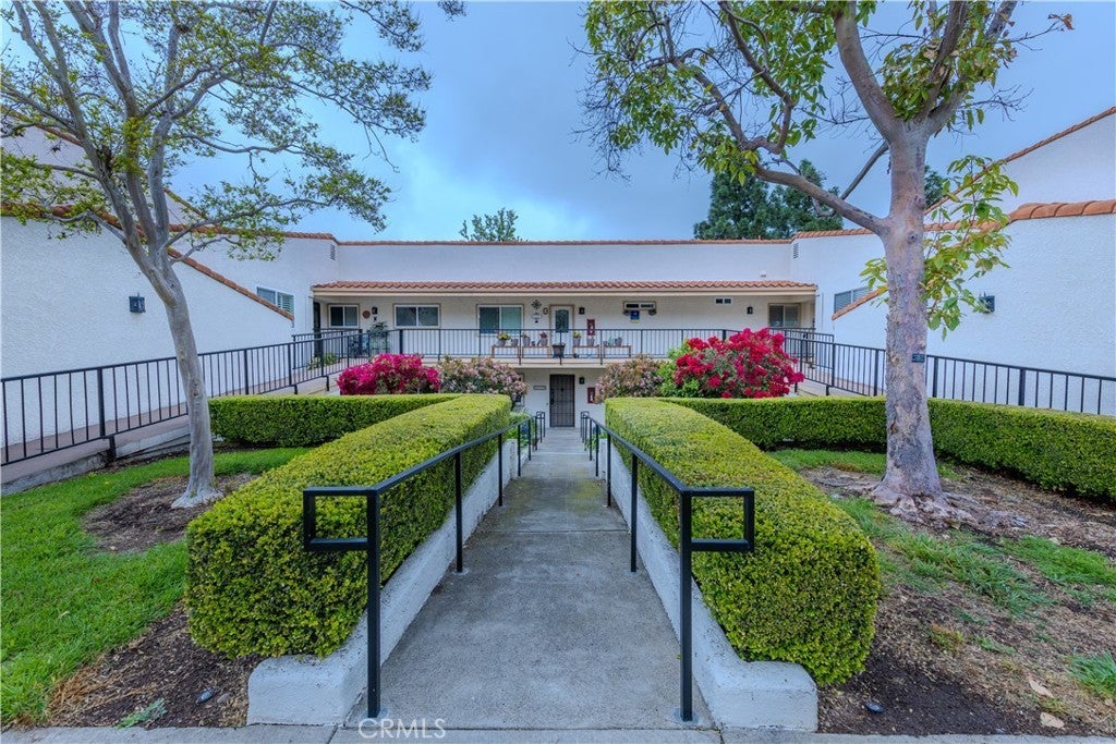 Photo of Listing #SR25069153