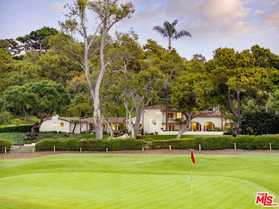 Photo of Listing #25517295