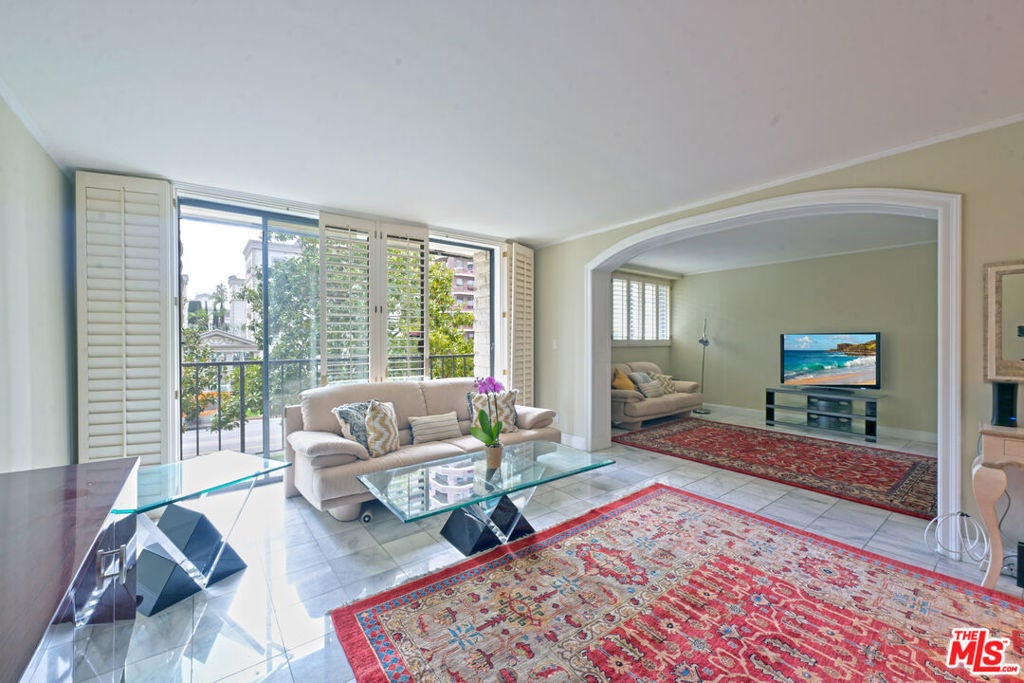 Photo of Listing #25518921