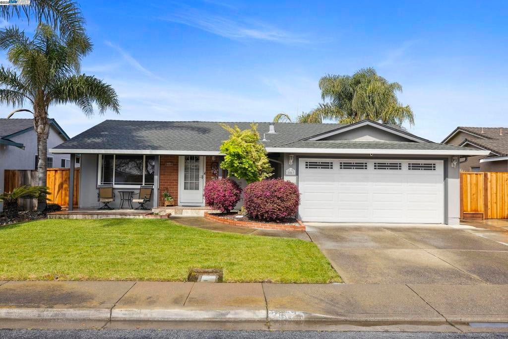 Photo of Listing #41091716