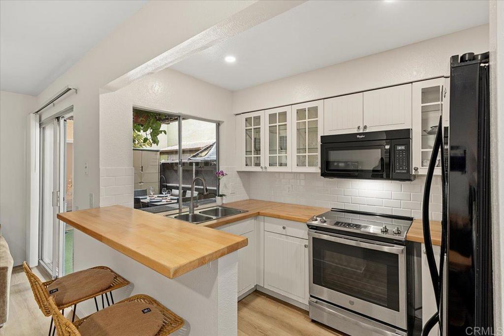 Photo of Listing #PTP2502333