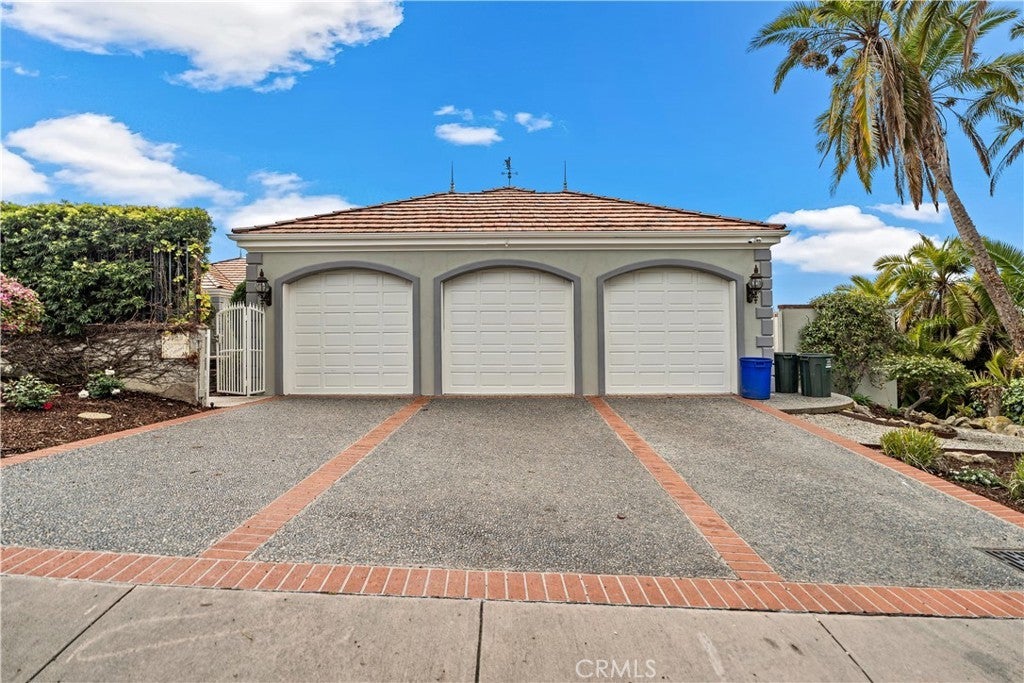 Photo of Listing #OC25070623