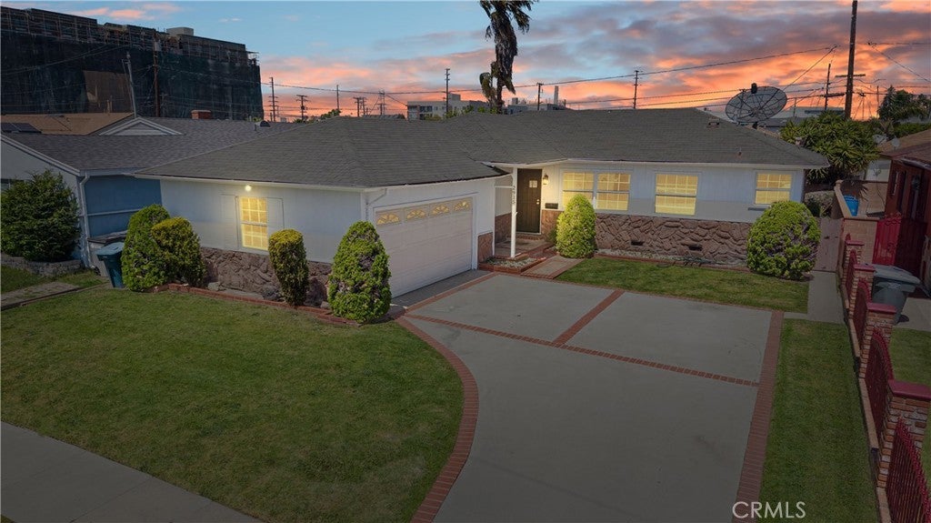 Photo of Listing #DW25071237