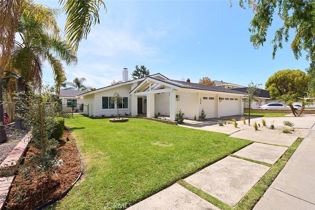 Photo of Listing #OC25070564