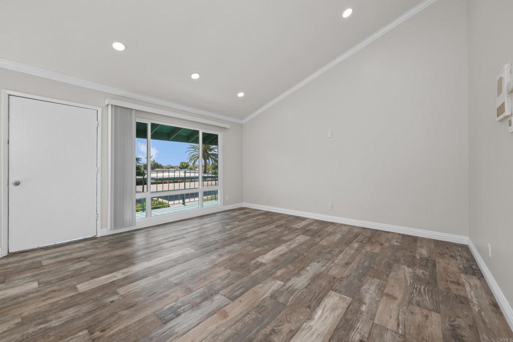 Photo of Listing #PTP2502345