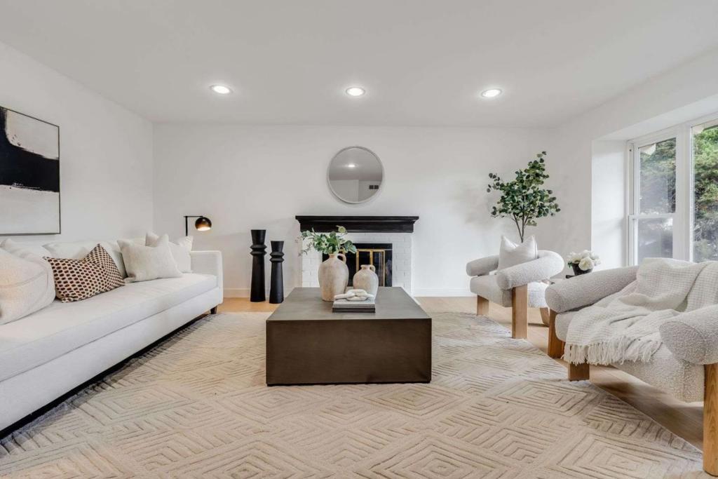 Photo of Listing #ML82000658