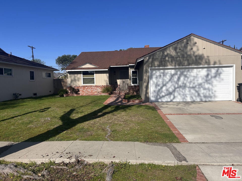 Photo of Listing #25516235