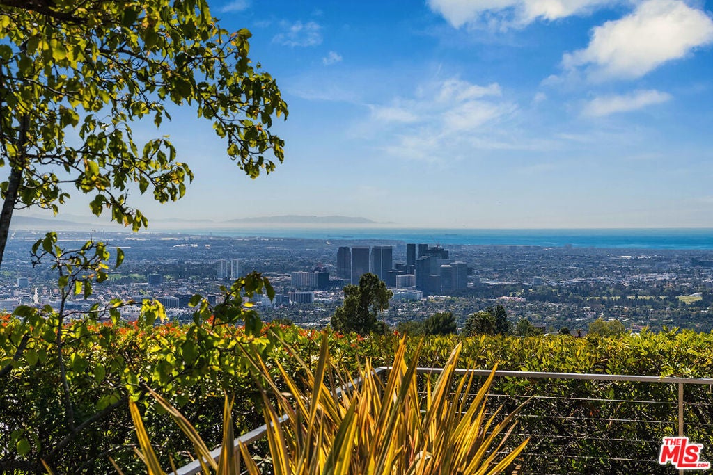 Photo of Listing #25517633