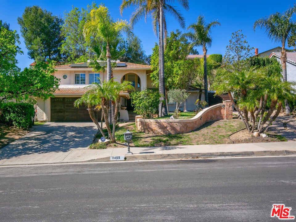 Photo of Listing #25519265