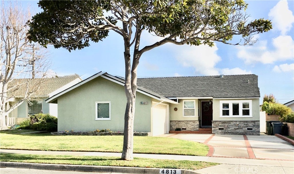 Photo of Listing #SB25071705