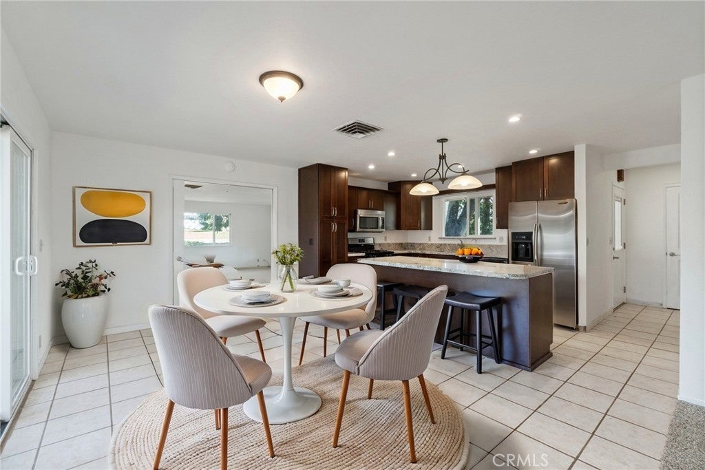 Photo of Listing #FR25072217