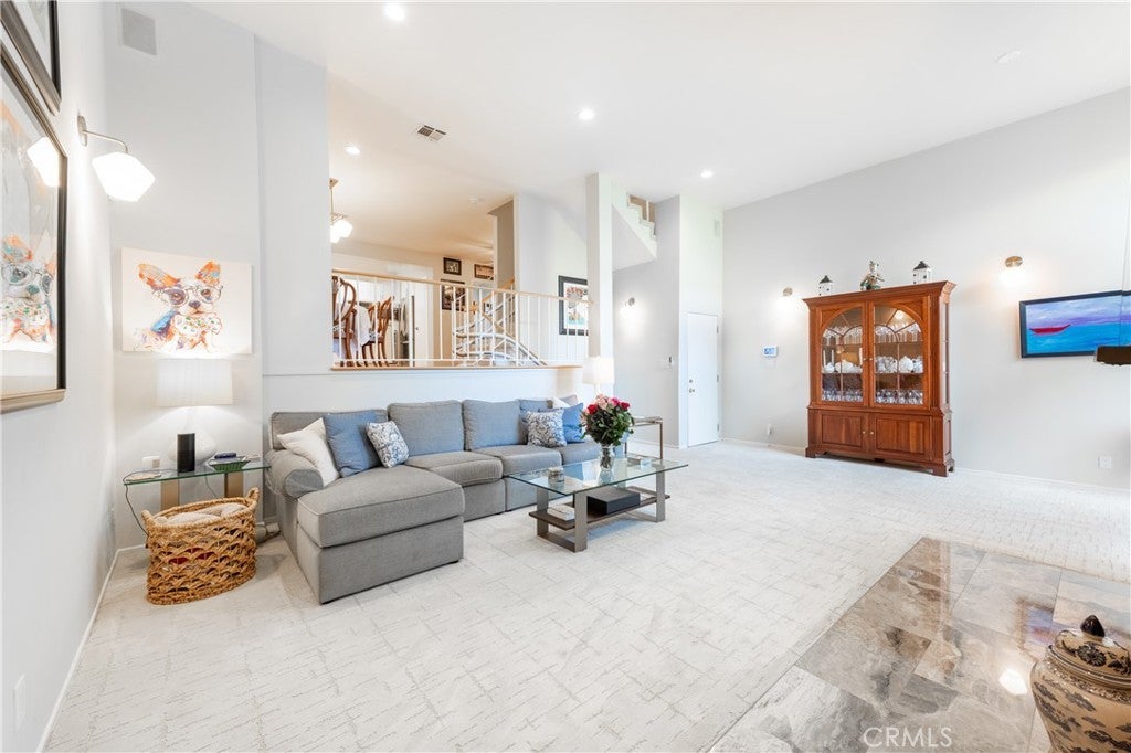 Photo of Listing #SR25072253