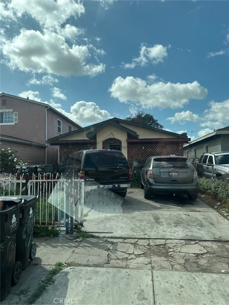 Photo of Listing #DW25072575