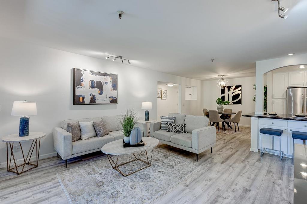 Photo of Listing #ML82000787