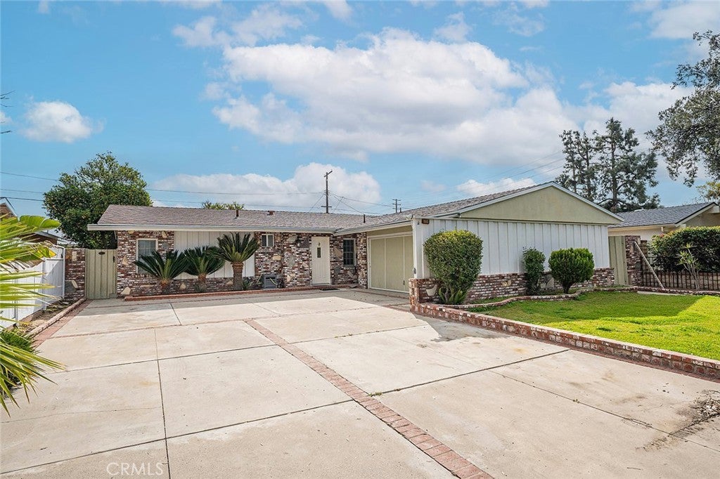 Photo of Listing #CV25051288