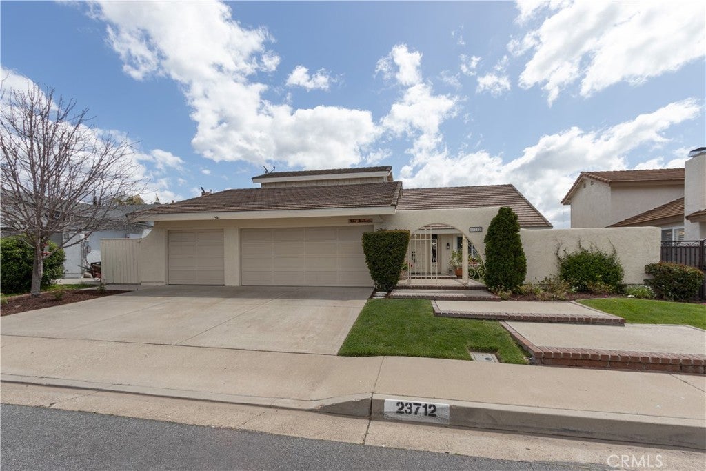 Photo of Listing #OC25071445