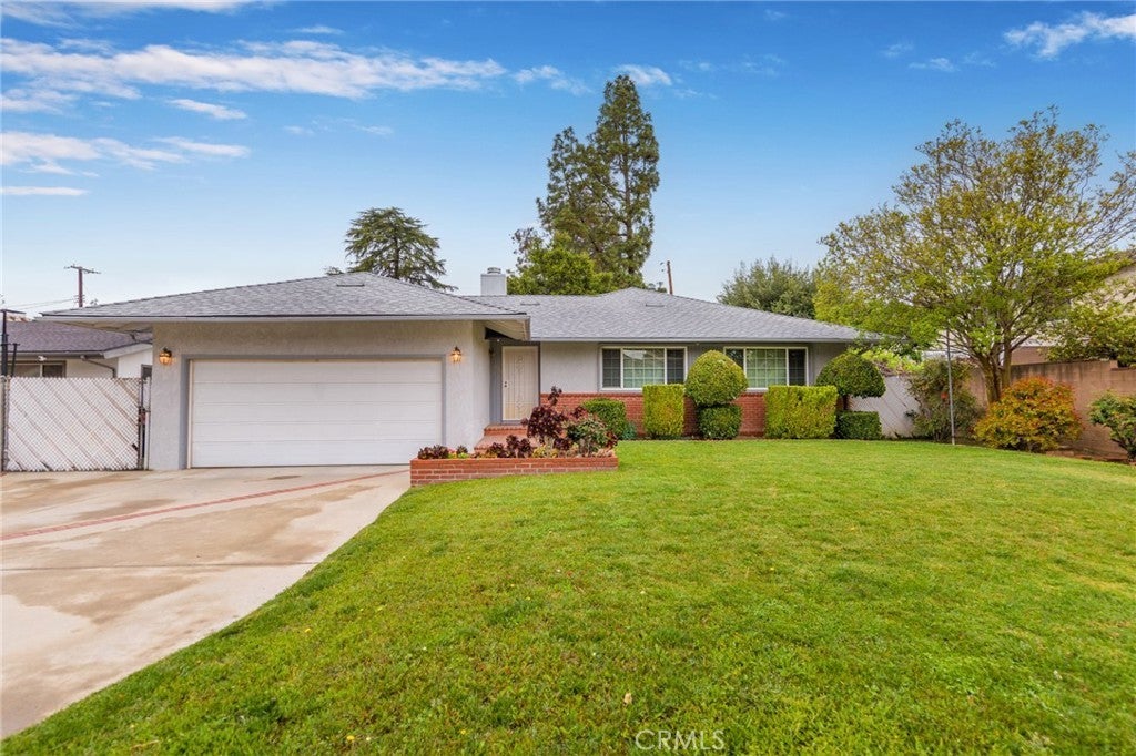 Photo of Listing #SR25068981