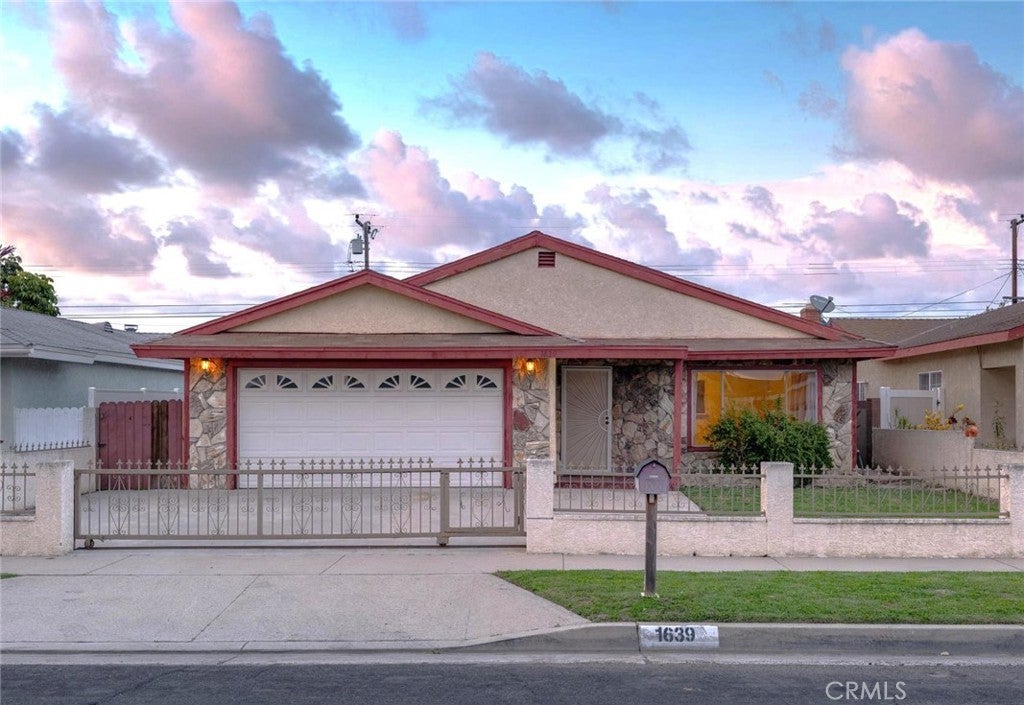 Photo of Listing #PV25071191