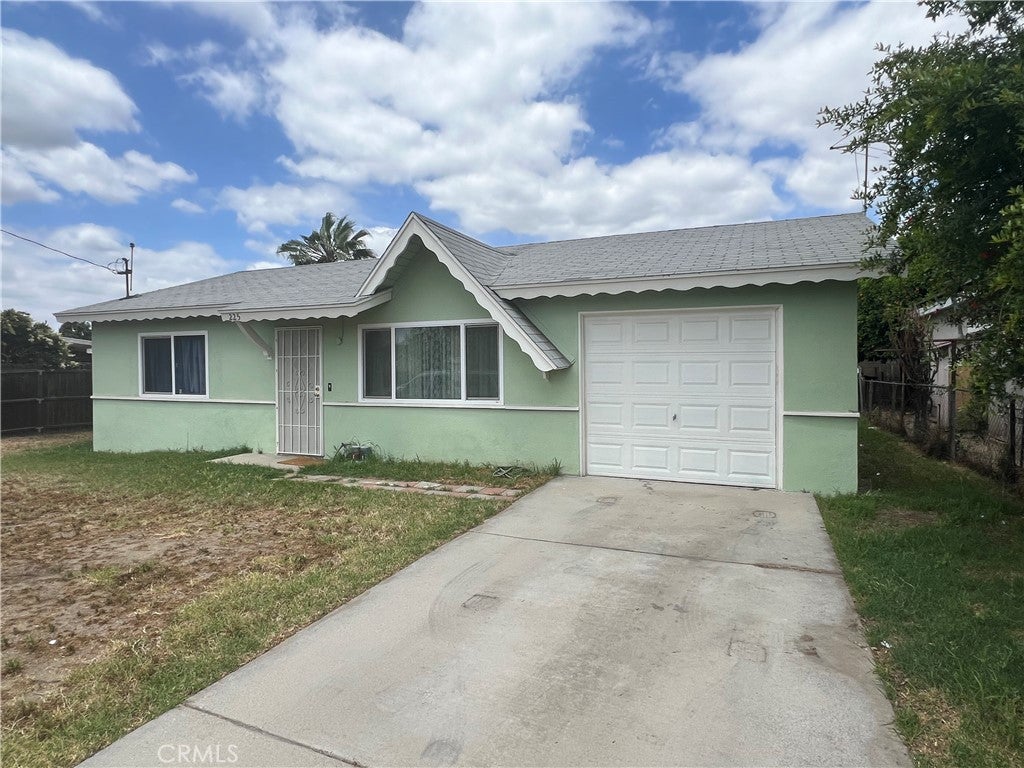 Photo of Listing #CV24253639