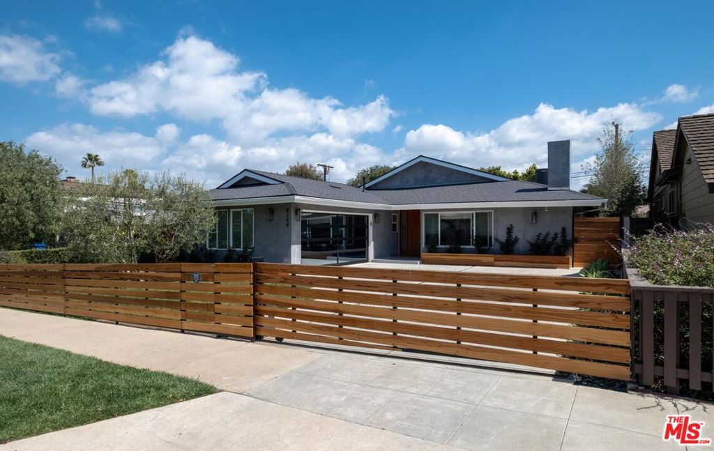 Photo of Listing #25520040