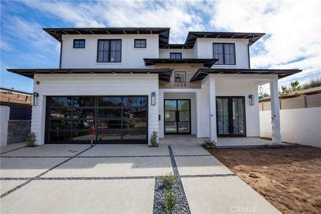 1608 11th Street, Manhattan Beach.