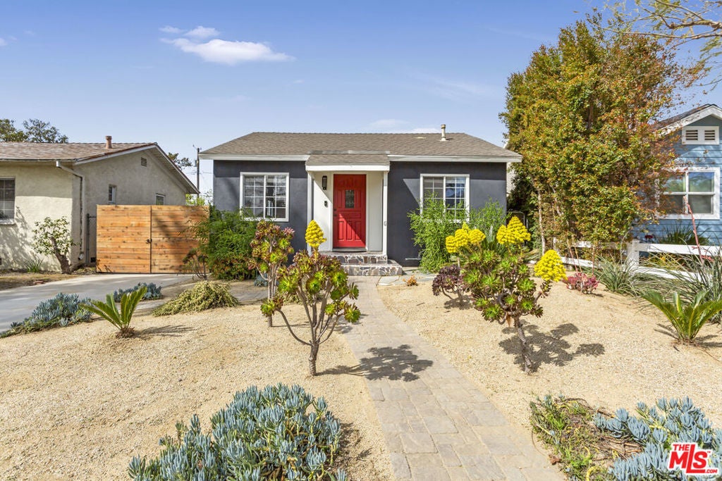 Photo of Listing #25516445