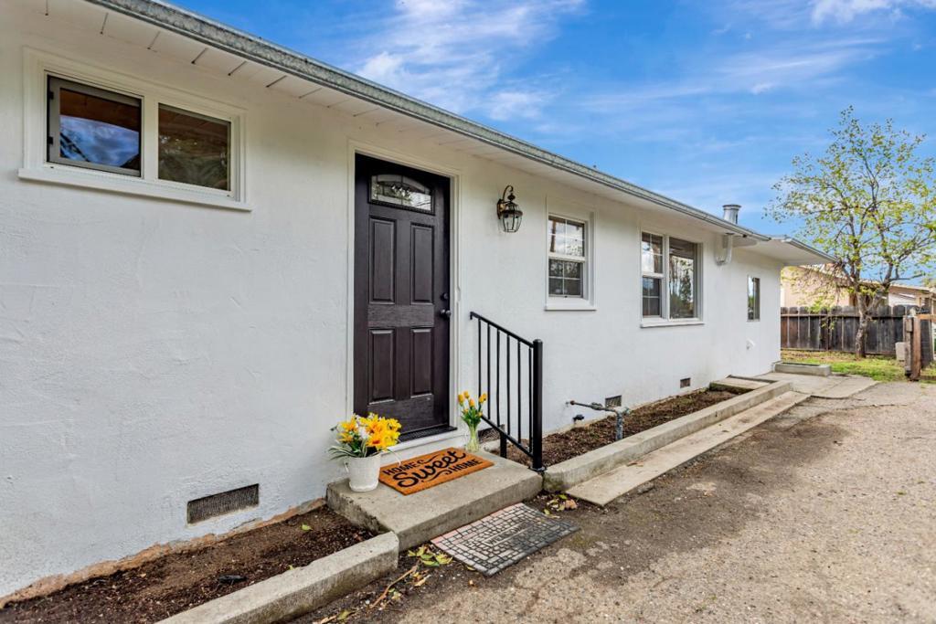 Photo of Listing #ML82000881