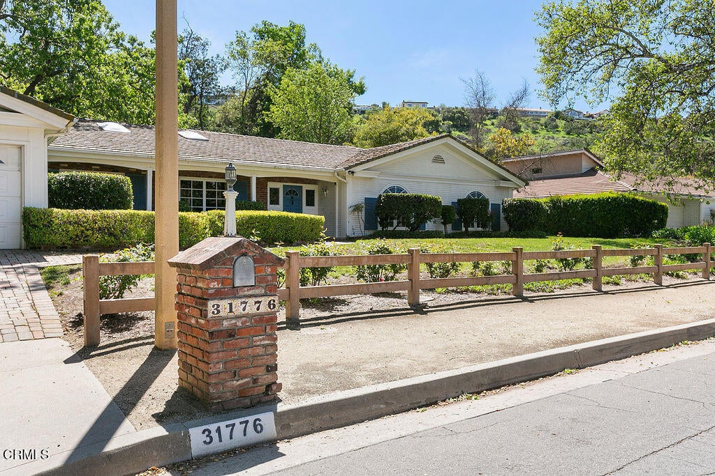 Photo of Listing #V1-29090