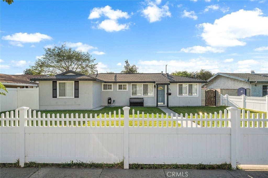 Photo of Listing #PW25073319