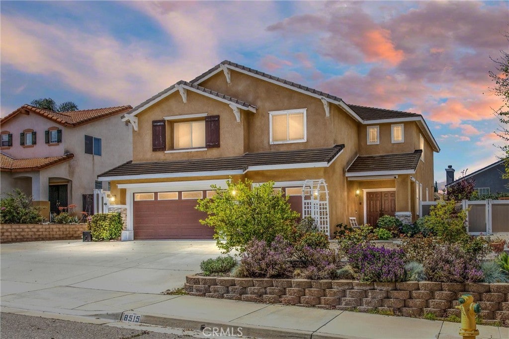 Photo of Listing #IV25070517