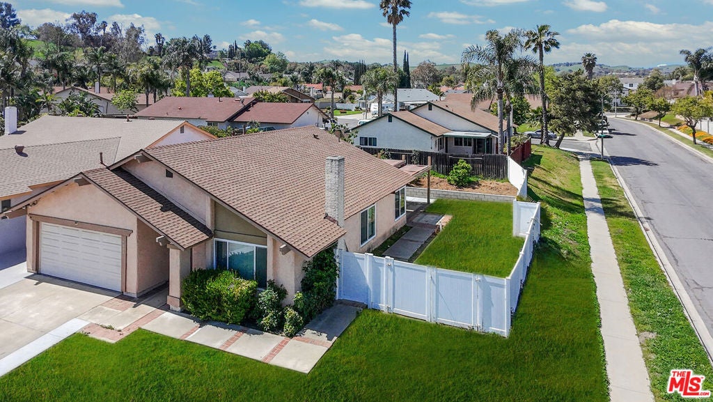 Photo of Listing #25520715