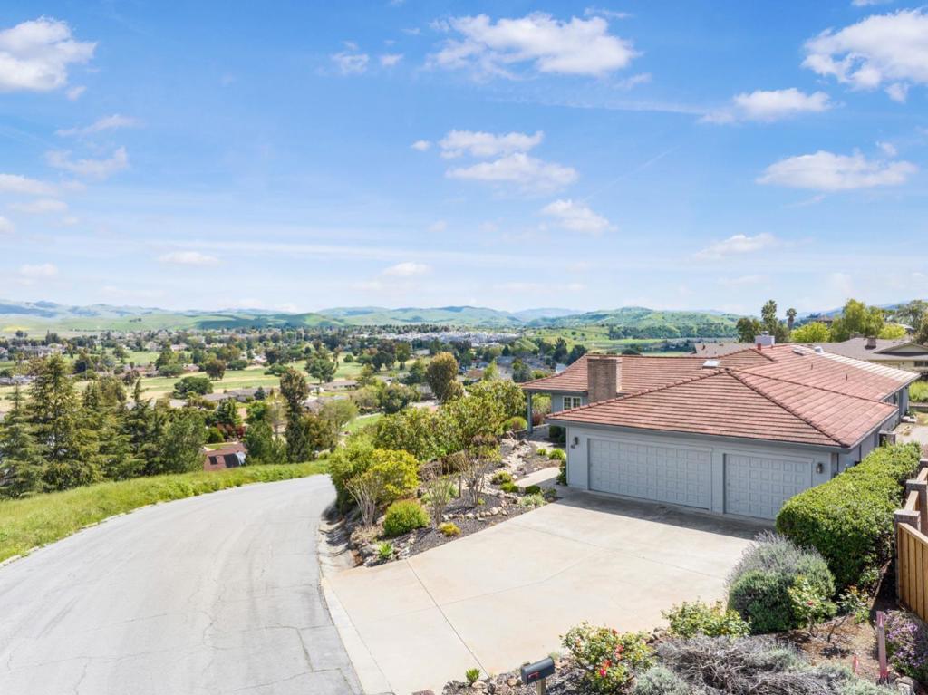 Photo of Listing #ML82000936