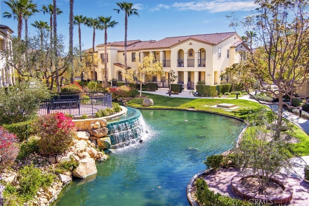 Photo of Listing #SR25068382