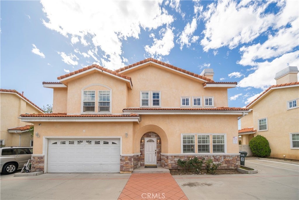 Photo of Listing #WS25073198