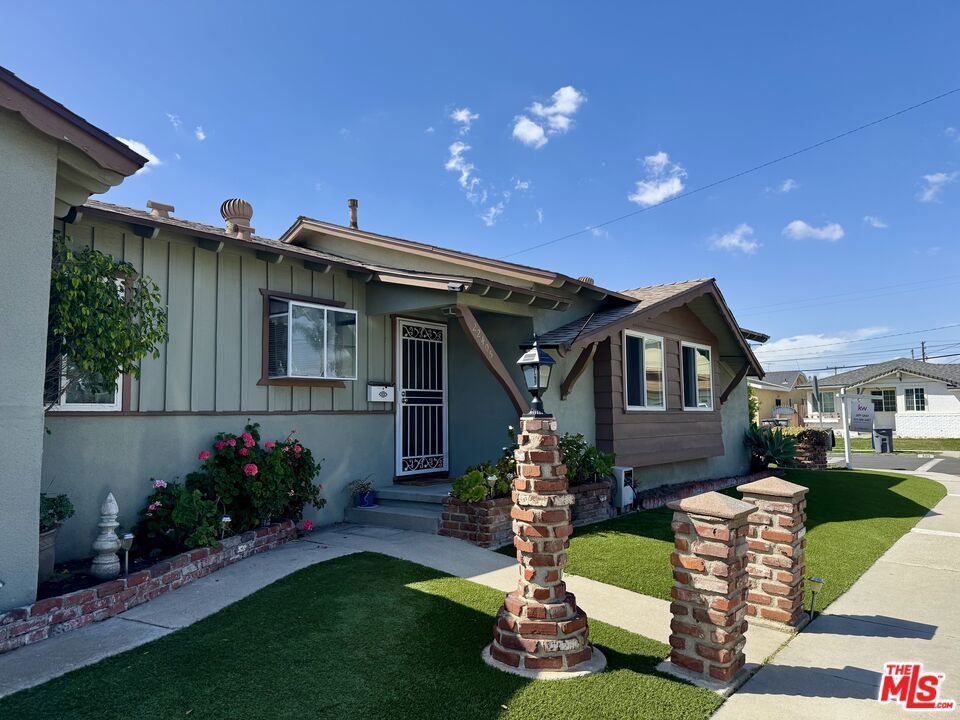 Photo of Listing #25520991