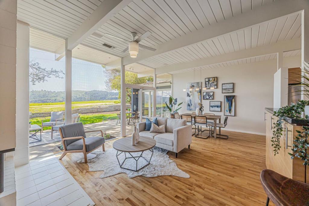 Photo of Listing #ML82001025