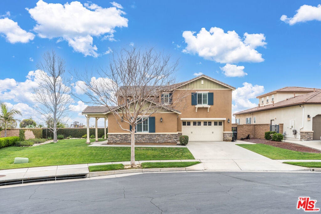 Photo of Listing #25519201