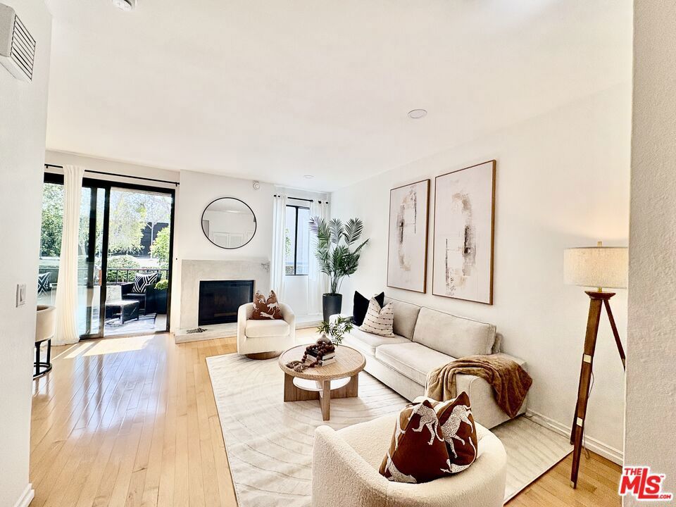 Photo of Listing #25520405