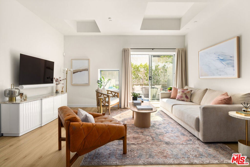 Photo of Listing #25521051