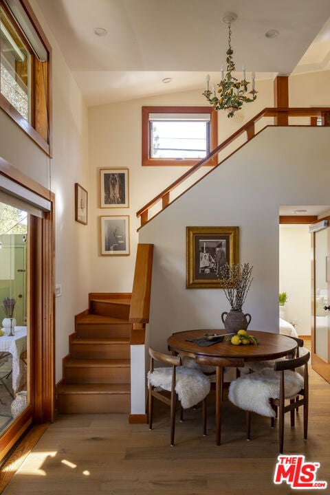 Photo of Listing #25521023