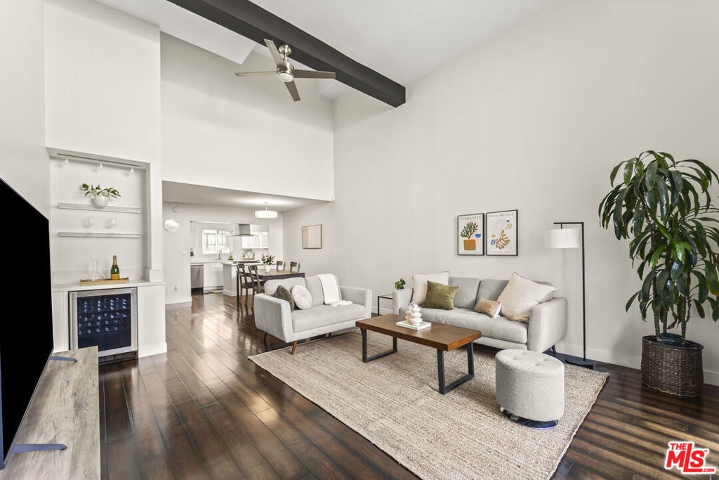 Photo of Listing #25519110