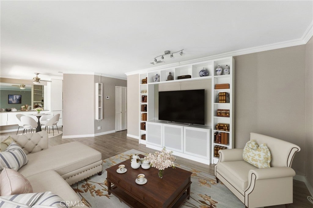 Photo of Listing #OC25073150