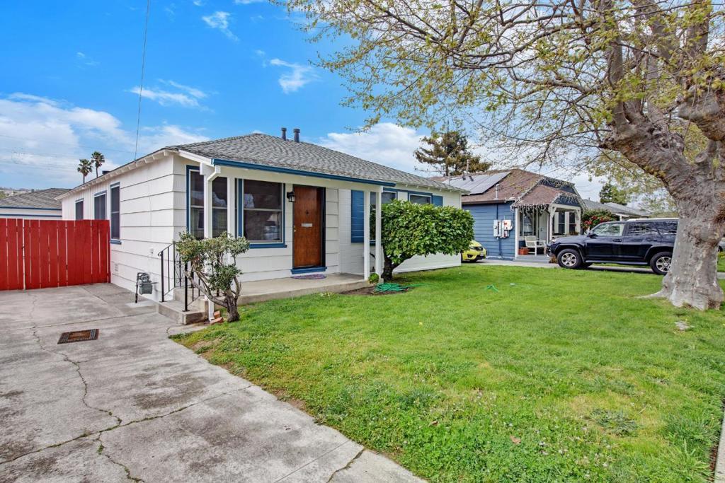 Photo of Listing #ML82001081