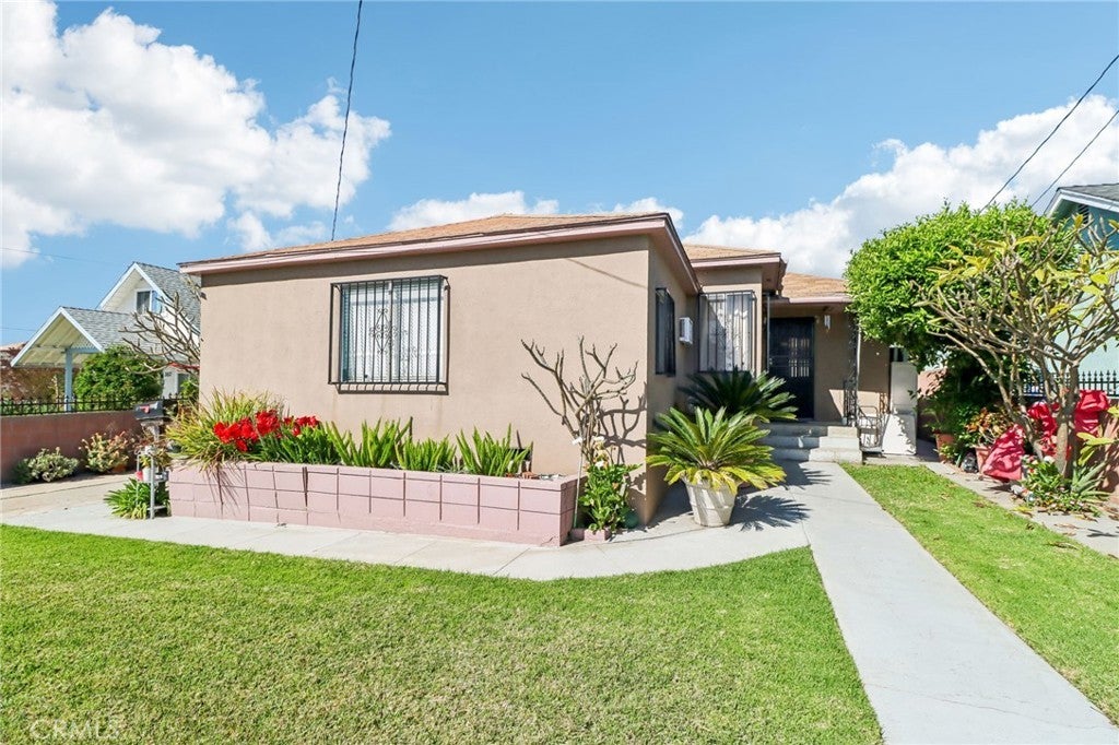 Photo of Listing #IV25074090