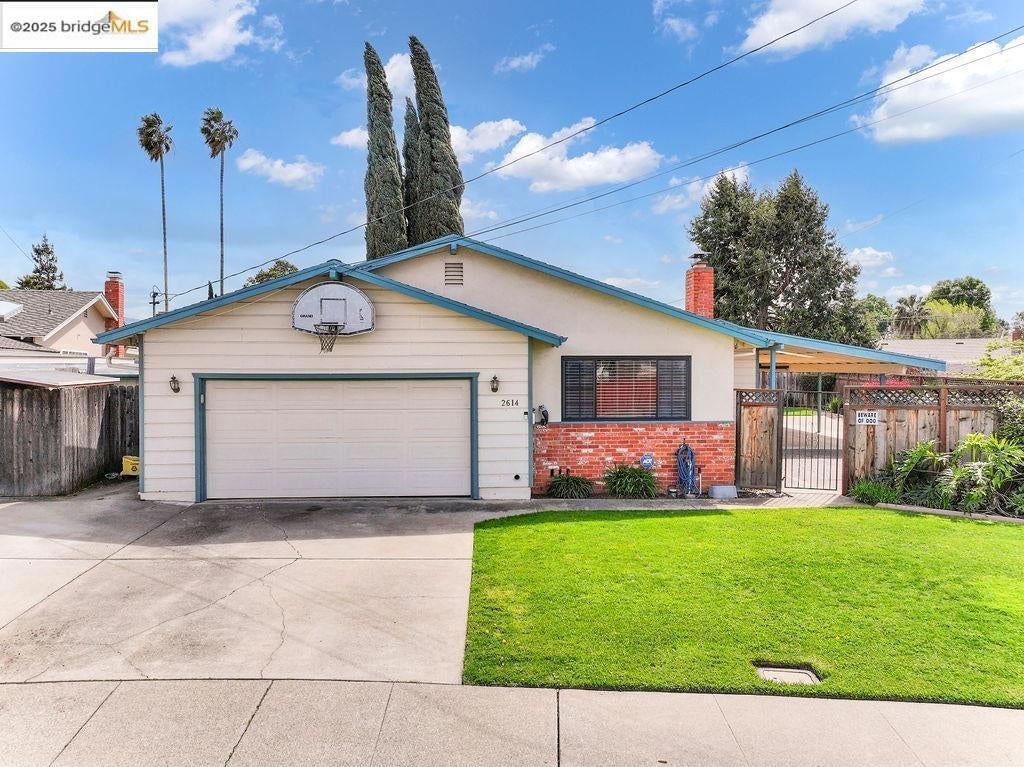 Photo of Listing #41092136