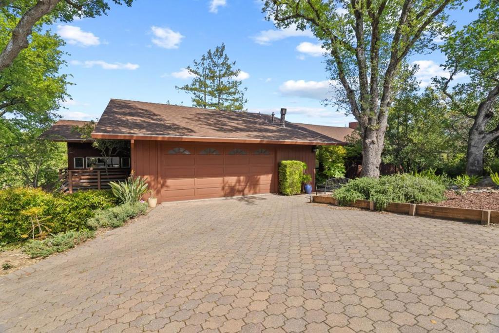 Photo of Listing #ML82000034