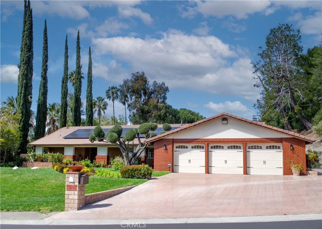 Photo of Listing #SR25074056