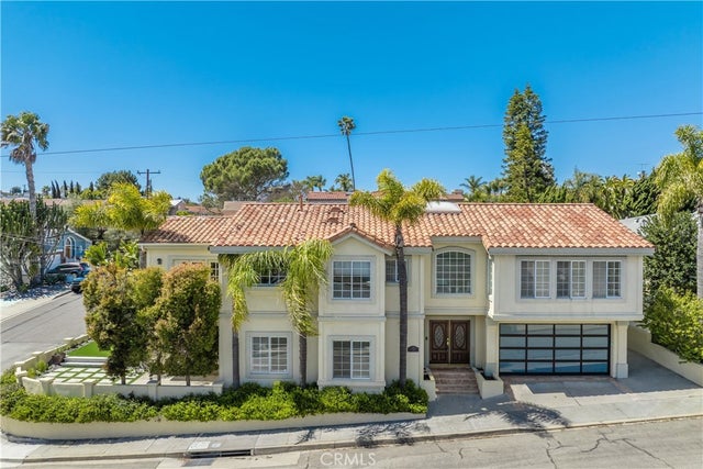 1161 8th Street, Manhattan Beach.