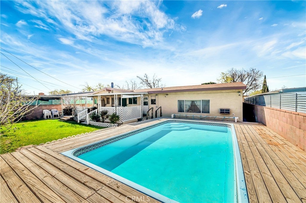 Photo of Listing #SR25074632